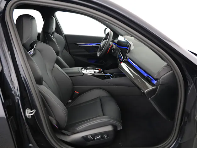BMW M5 xDrive Touring