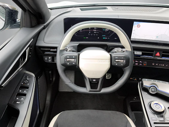 Fahrzeugbild 4 Fahrzeugbild 4