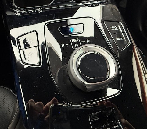 Vehicle image 10 Vehicle image 10