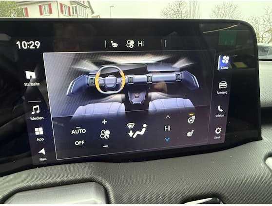 Vehicle image 11 Vehicle image 11