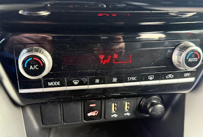 MITSUBISHI ECLIPSE CROSS 13