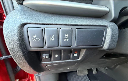 MITSUBISHI ECLIPSE CROSS 11