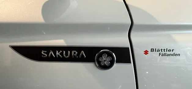 Suzuki Swift 1.2 Sakura Top Hybrid