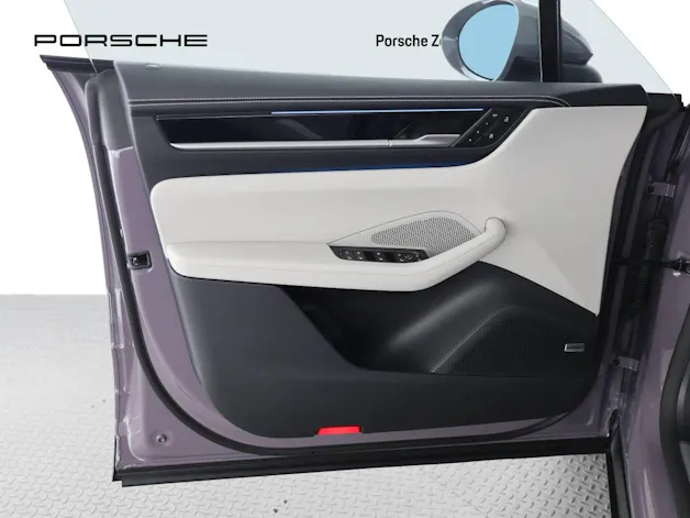 Porsche Macan 4