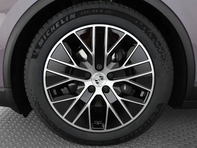 Porsche Macan 4