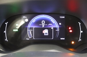 Vehicle image TOYOTA Yaris 1.5 VVT-i HSD Trend