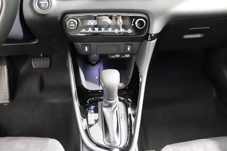 Vehicle image TOYOTA YARIS