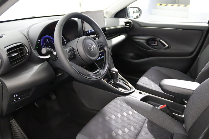 Vehicle image TOYOTA YARIS