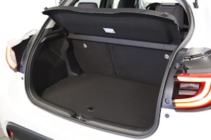 Vehicle image TOYOTA Yaris 1.5 VVT-i HSD Trend