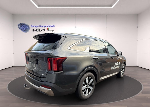 Vehicle image 4 Vehicle image 4