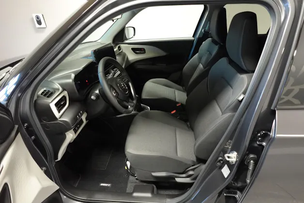 Suzuki Swift 1.2 Sakura Top Hybrid 4x4