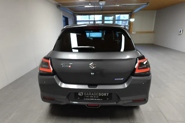 Suzuki Swift 1.2 Sakura Top Hybrid 4x4
