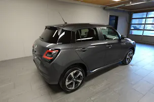 Suzuki Swift 1.2 Sakura Top Hybrid 4x4