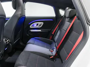 Mercedes-Benz CLA 220 4MATIC