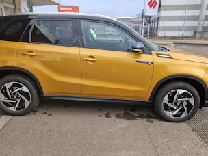 Suzuki Vitara 1.4 T Sakura Top Hybrid 4x4