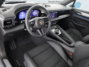 Porsche Macan 4