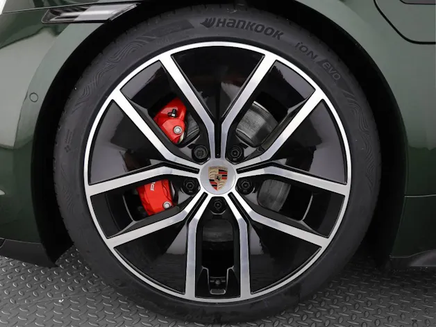 Porsche Taycan 4S Sport Turismo Black Edition