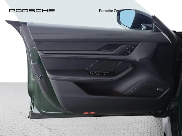 Porsche Taycan 4S Sport Turismo Black Edition