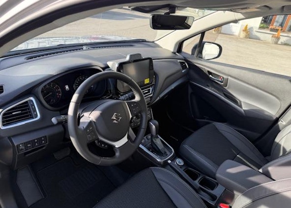 Vehicle image 5 Vehicle image 5