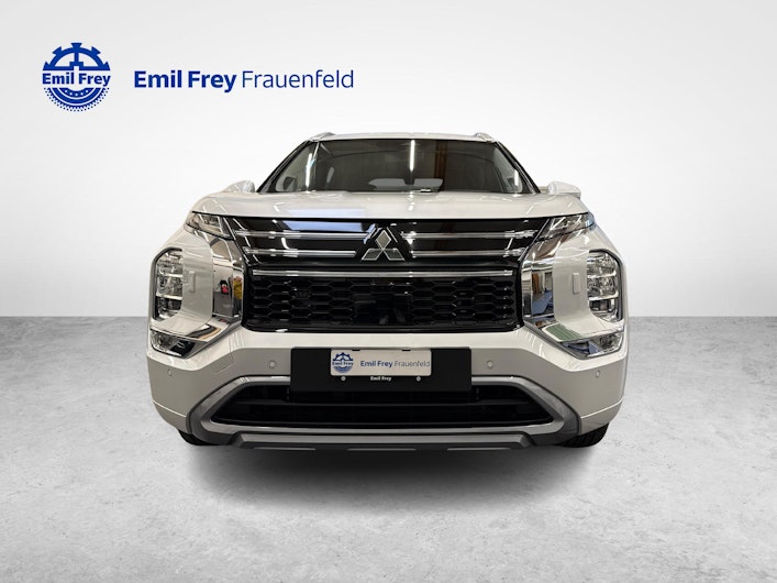 Vehicle image MITSUBISHI OUTLANDER