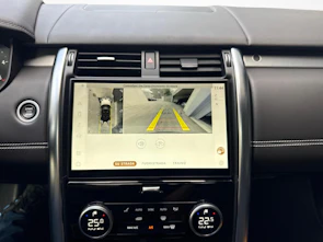 Fahrzeugbild LAND ROVER Discovery 3.0 D I6 300 R-Dynamic HSE + Gancio traino elettrico e Pneumatici invernali inclusi