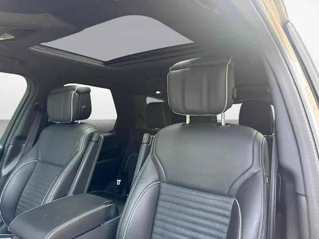 Land Rover Discovery 3.0 D I6 300 R-Dynamic HSE + Gancio traino elettrico e Pneumatici invernali inclusi