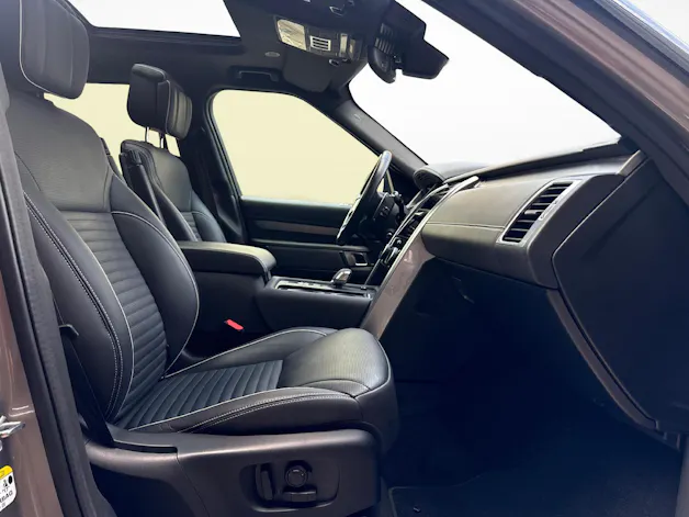 Land Rover Discovery 3.0 D I6 300 R-Dynamic HSE + Gancio traino elettrico e Pneumatici invernali inclusi