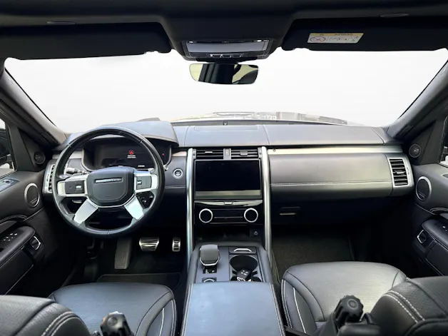 Land Rover Discovery 3.0 D I6 300 R-Dynamic HSE + Gancio traino elettrico e Pneumatici invernali inclusi