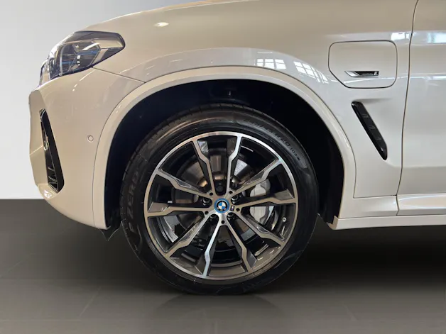 BMW X3 30e xDrive SAG