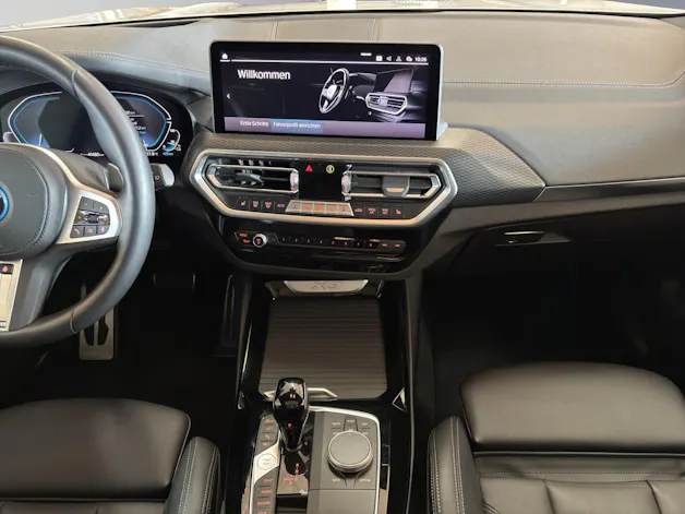 BMW X3 30e xDrive SAG