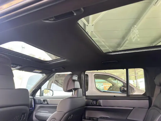 Hyundai SANTA FE 1.6 T-GDi Hybrid Calligraphy Swiss Edition 7P