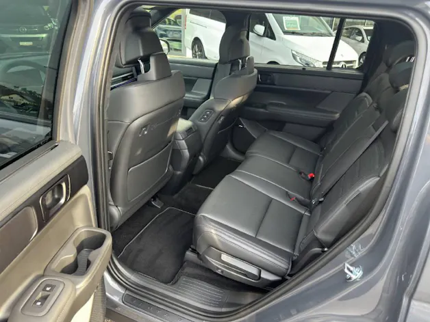 Hyundai SANTA FE 1.6 T-GDi Hybrid Calligraphy Swiss Edition 7P