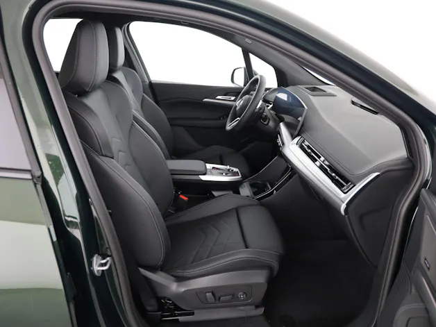BMW 230e xDrive paddles Active Tourer