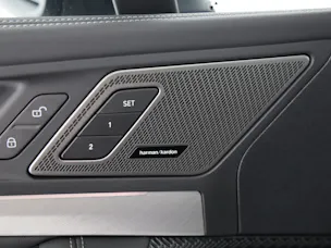 BMW 230e xDrive paddles Active Tourer