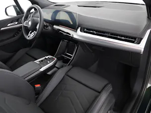 BMW 230e xDrive paddles Active Tourer