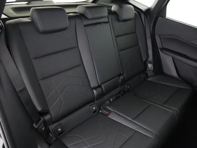 BMW 230e xDrive paddles Active Tourer