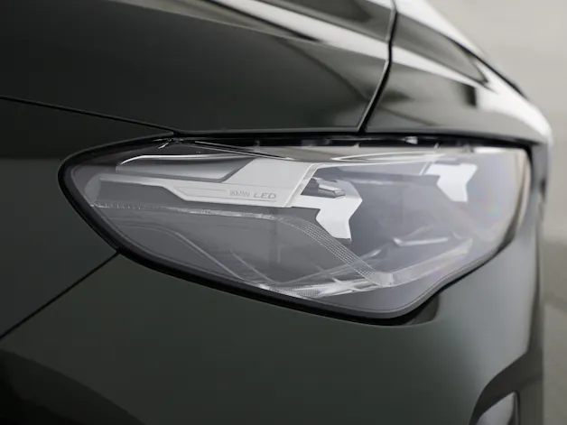 BMW 230e xDrive paddles Active Tourer
