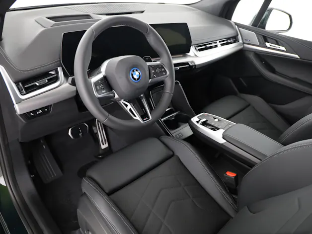 BMW 230e xDrive paddles Active Tourer