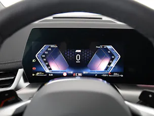 BMW 230e xDrive paddles Active Tourer