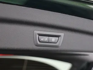 BMW 230e xDrive paddles Active Tourer