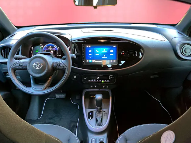 Toyota Aygo X 1.5 VVT-i HSD Trend