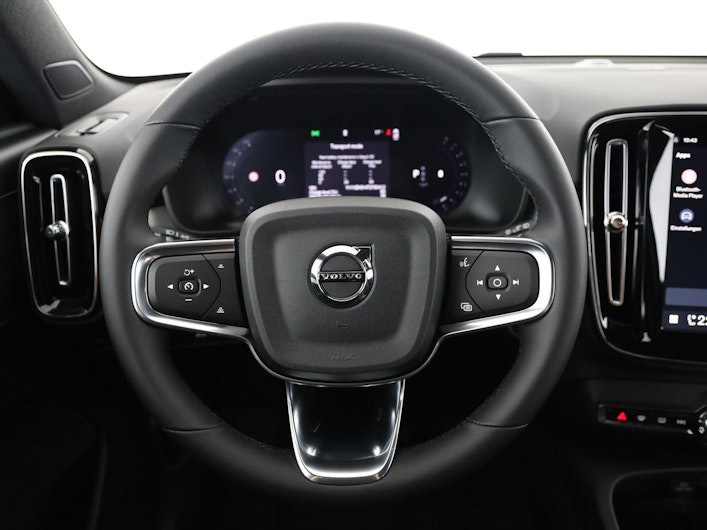 immagine del veicolo VOLVO XC40