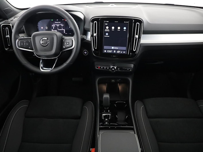 immagine del veicolo VOLVO XC40