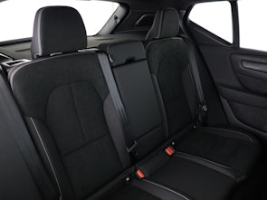 immagine del veicolo VOLVO XC40 2.0 B4 MH Black Edition