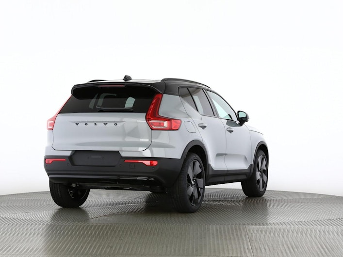 immagine del veicolo VOLVO XC40