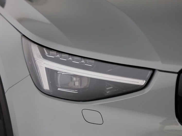 immagine del veicolo VOLVO XC40