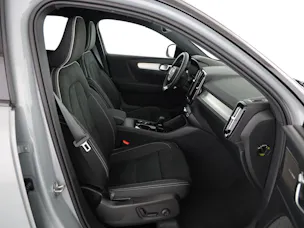 Volvo XC40 2.0 B4 MH Black Edition
