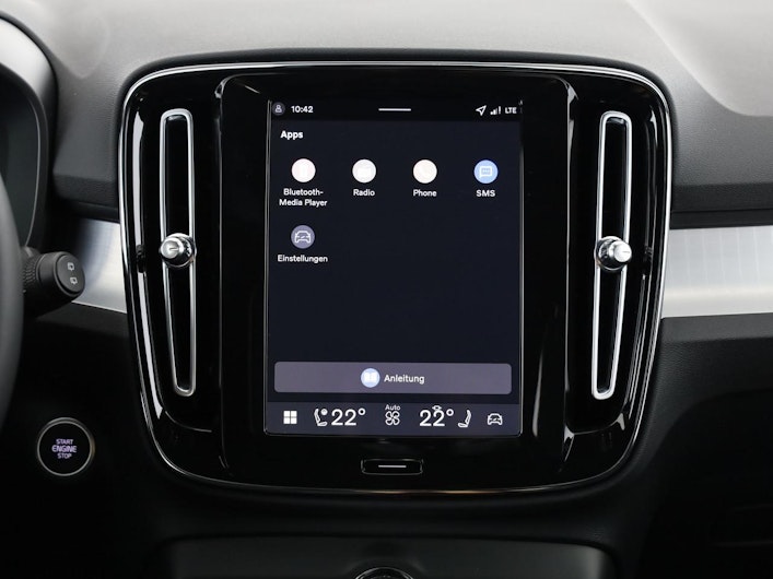 immagine del veicolo VOLVO XC40