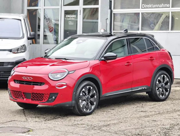 Fiat 600 1.2 Hybrid 145 La Prima Bicolore