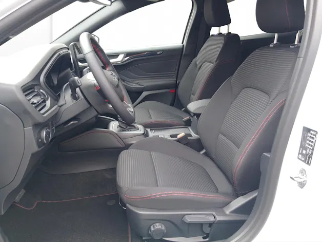 Ford Focus Station Wagon 1.0i EcoB Hybrid 155 ST-Line X